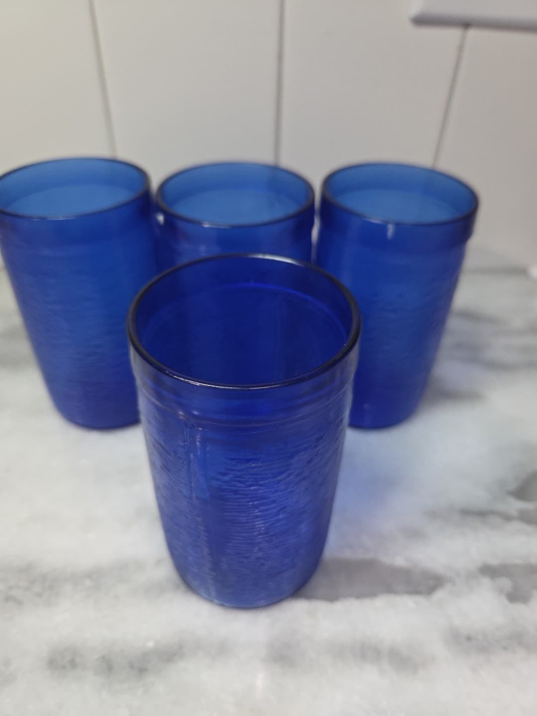 Gelado Cobalt Blue Juice Glasses, Set of 4, 10 oz Textured Glass, 4.5" Tall - Thumbnail 5