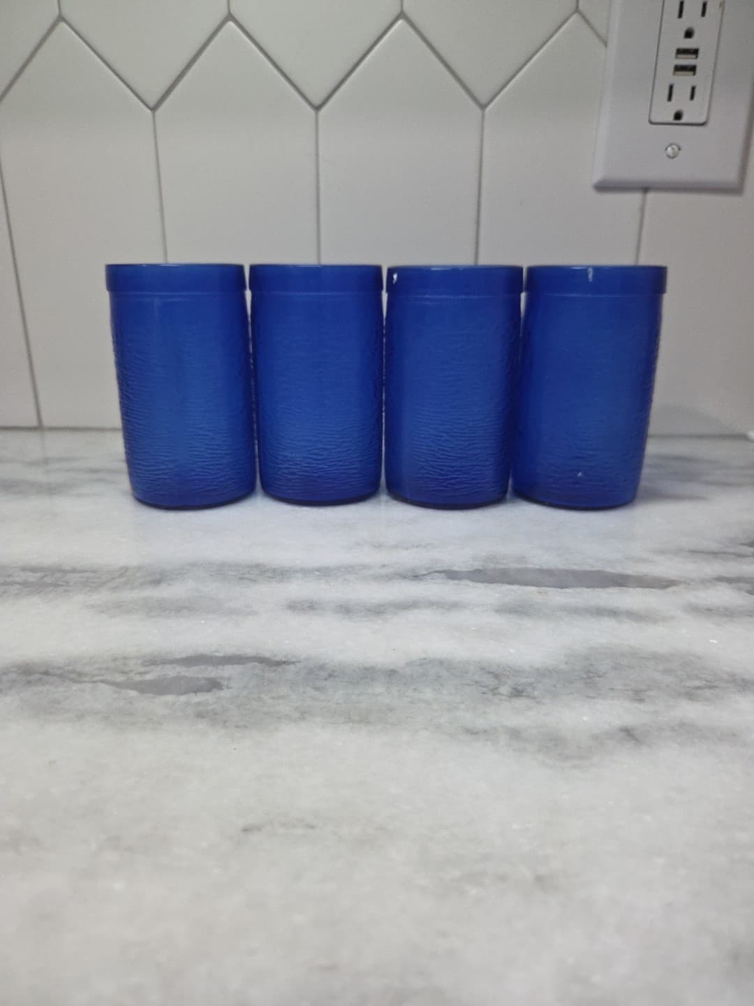 Gelado Cobalt Blue Juice Glasses, Set of 4, 10 oz Textured Glass, 4.5" Tall - Thumbnail 4