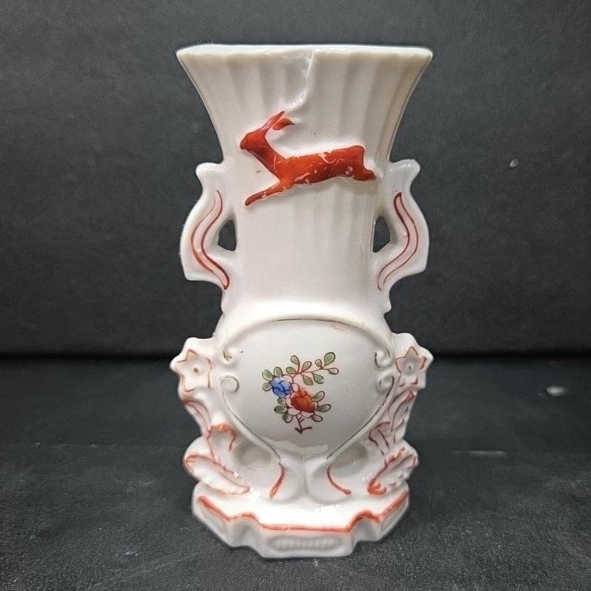 Bridgerton Style Japan Floral Vase, White and Red Flower Display, Mantel Decor - Thumbnail 2