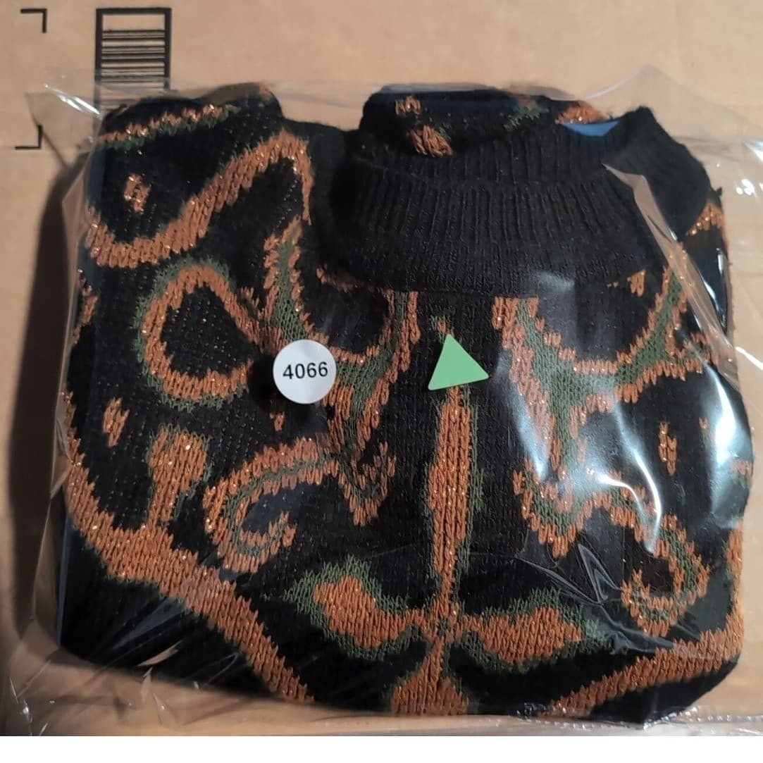 Cheryl Ornate Cross Intarsia Metallic Knit Sweater, Women's Large, Black Gold - Thumbnail 7