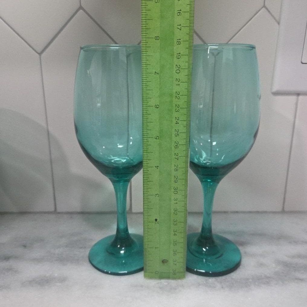 Cristar Rioja Smoke Green Wine Glasses, Set of 2, Aqua Water Goblets, Stemware - Thumbnail 2