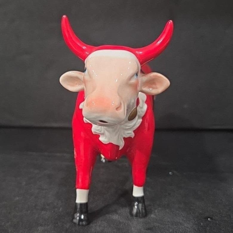Cow Parade Santa Cow Figurine, Westland Giftware, Collectible #9208, No Box/Tag - Thumbnail 2