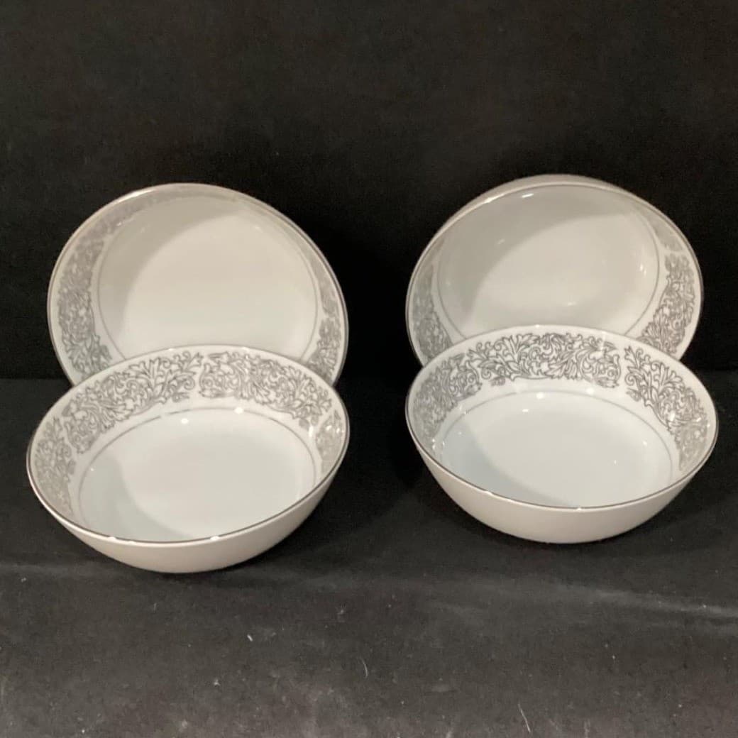 Brookwood Porcelain "Santiago" Berry Bowls, Set of 4, Replacement Tableware - Thumbnail 2