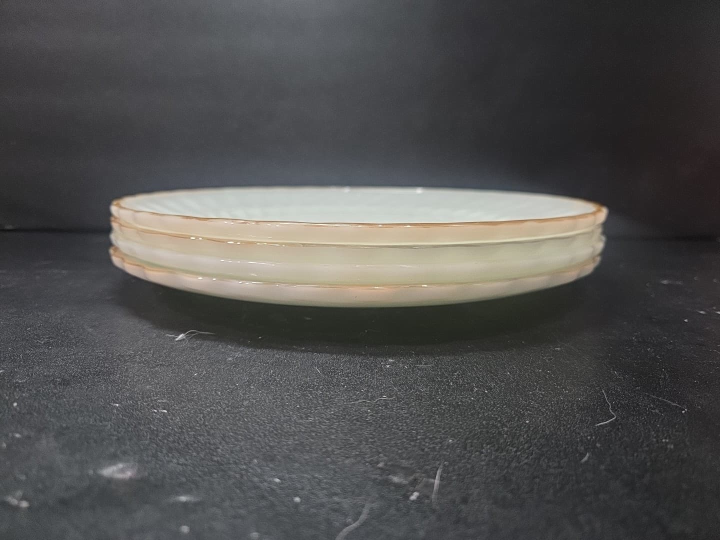 Anchor Hocking White Swirl Dinner Plates, Gold Rim Scalloped Plates, Set of 4 - Thumbnail 8