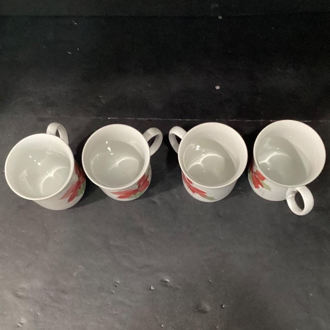 Watercolors Block Spal Poinsettia Coffee Cups, Set of 4 Mary Lou Goertzen Design - Thumbnail 4