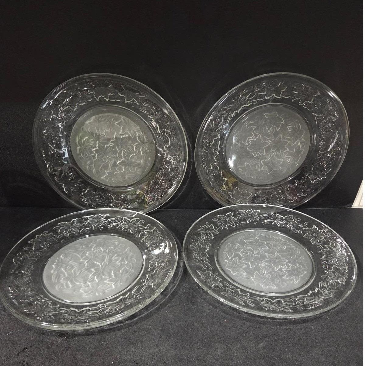 Princess House Fantasia Dinner Plates, Set Of 4, Vtg Frosted Center Dinnerware - Thumbnail 5