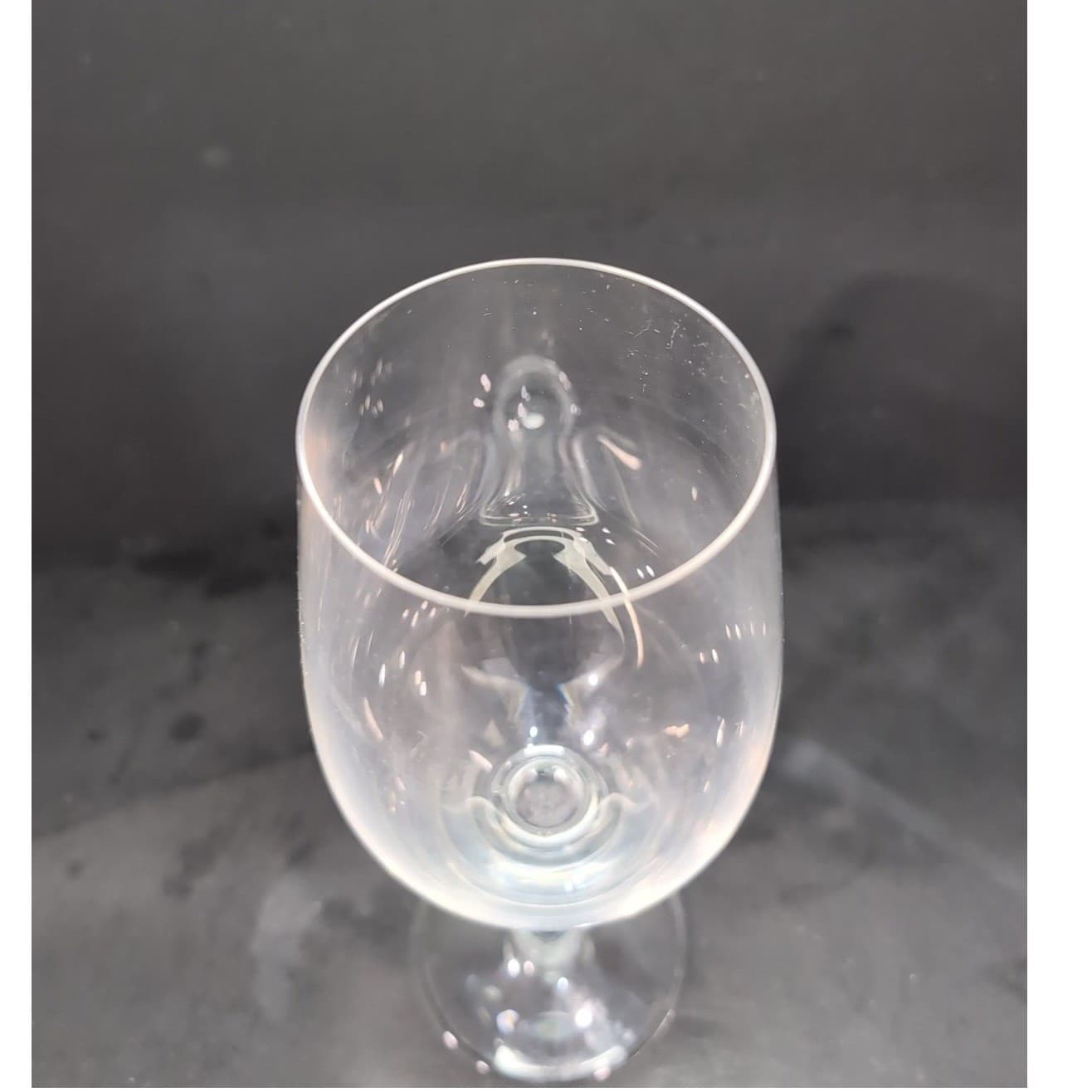 Riedel Crystal Bordeaux Wine Goblet, VINUM Collection, Replacement Stemware - Thumbnail 6