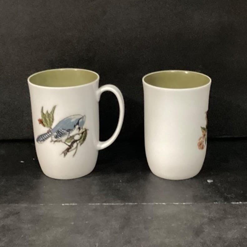 Fitz & Floyd Wild Birds Coffee Cups, Set of 2, Blue Jay and Robin Design Mugs - Thumbnail 2