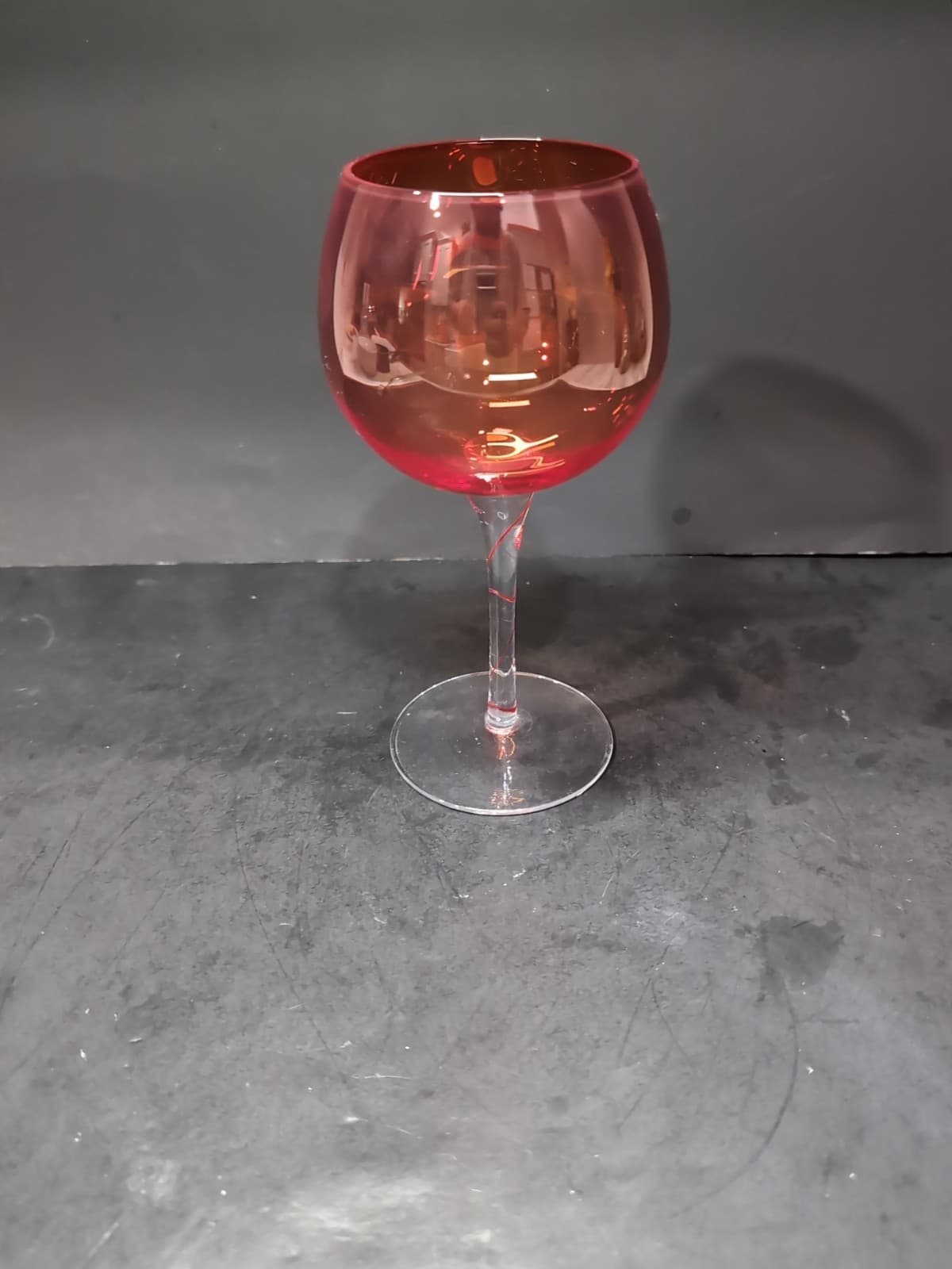 Aromatic Wine Goblet 24 oz, Red Swirl Stem Glass, Vintage Balloon Wine Glass - Thumbnail 2
