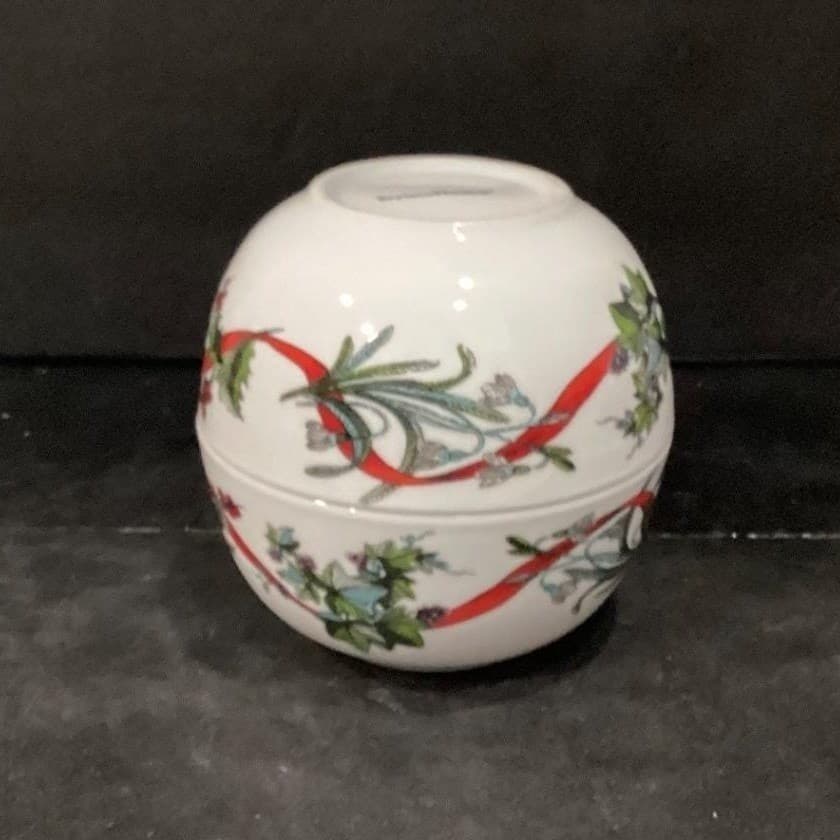 Brylane Home Jolly Time Cereal Bowls, Set of 2, Vintage Christmas Dinnerware - Thumbnail 9
