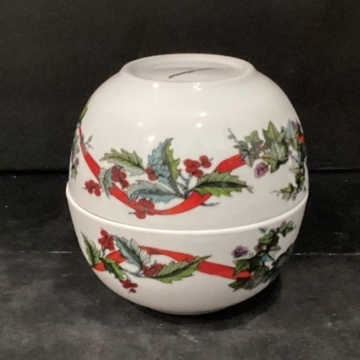 Brylane Home Jolly Time Cereal Bowls, Set of 2, Vintage Christmas Dinnerware - Thumbnail 7