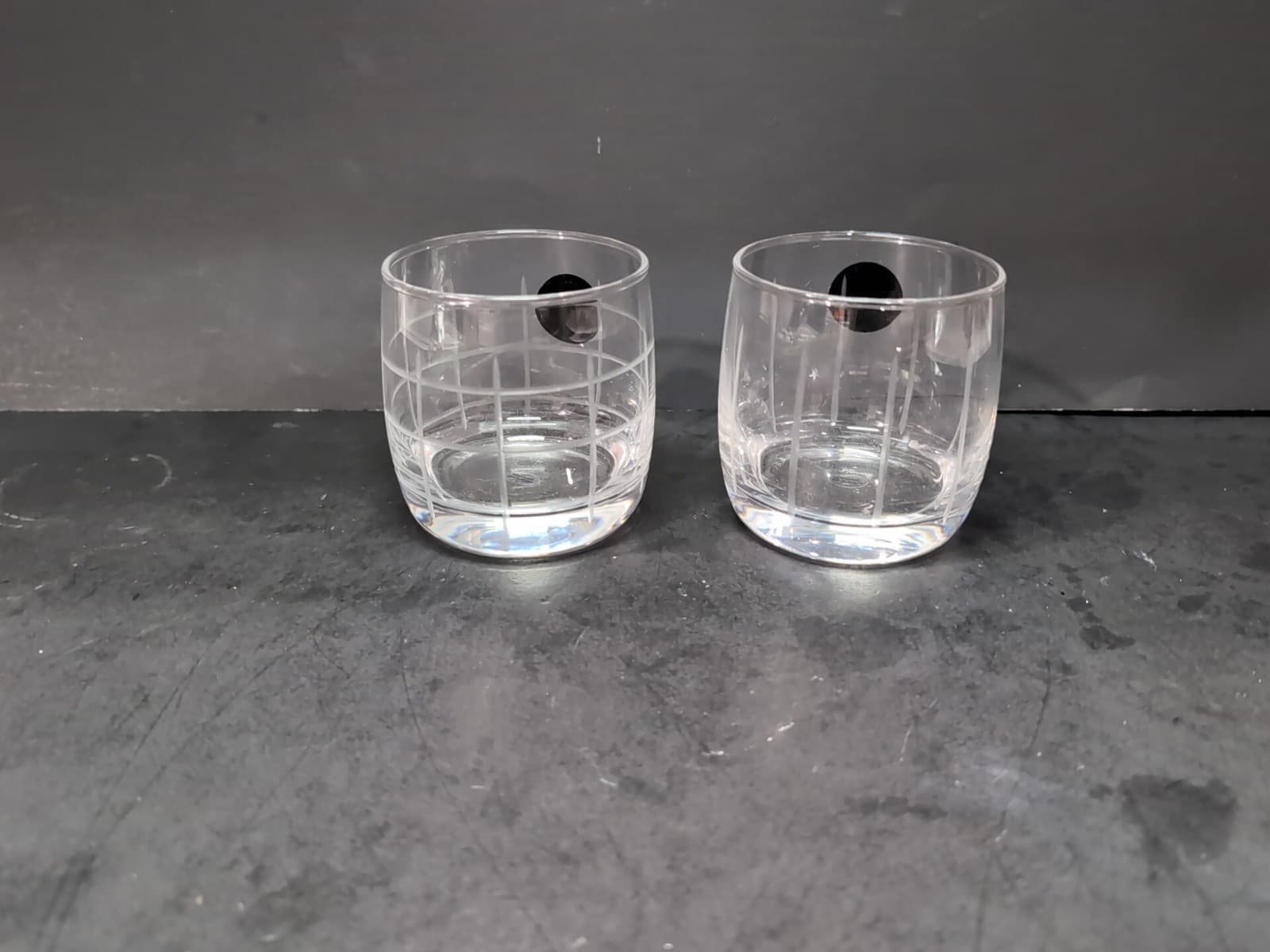 Fifth Avenue Crystal Old Fashioned Glasses, Set of 2, Clear Engrave Grid Tumbler - Thumbnail 3