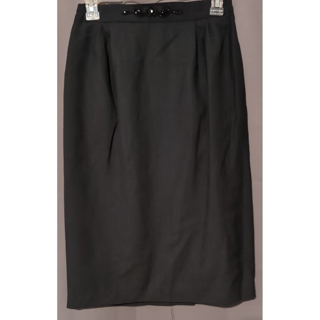 John Meyer of Norwich Black Beaded Skirt Suit, Woman's Size 6 Floral Embroidery - Thumbnail 10