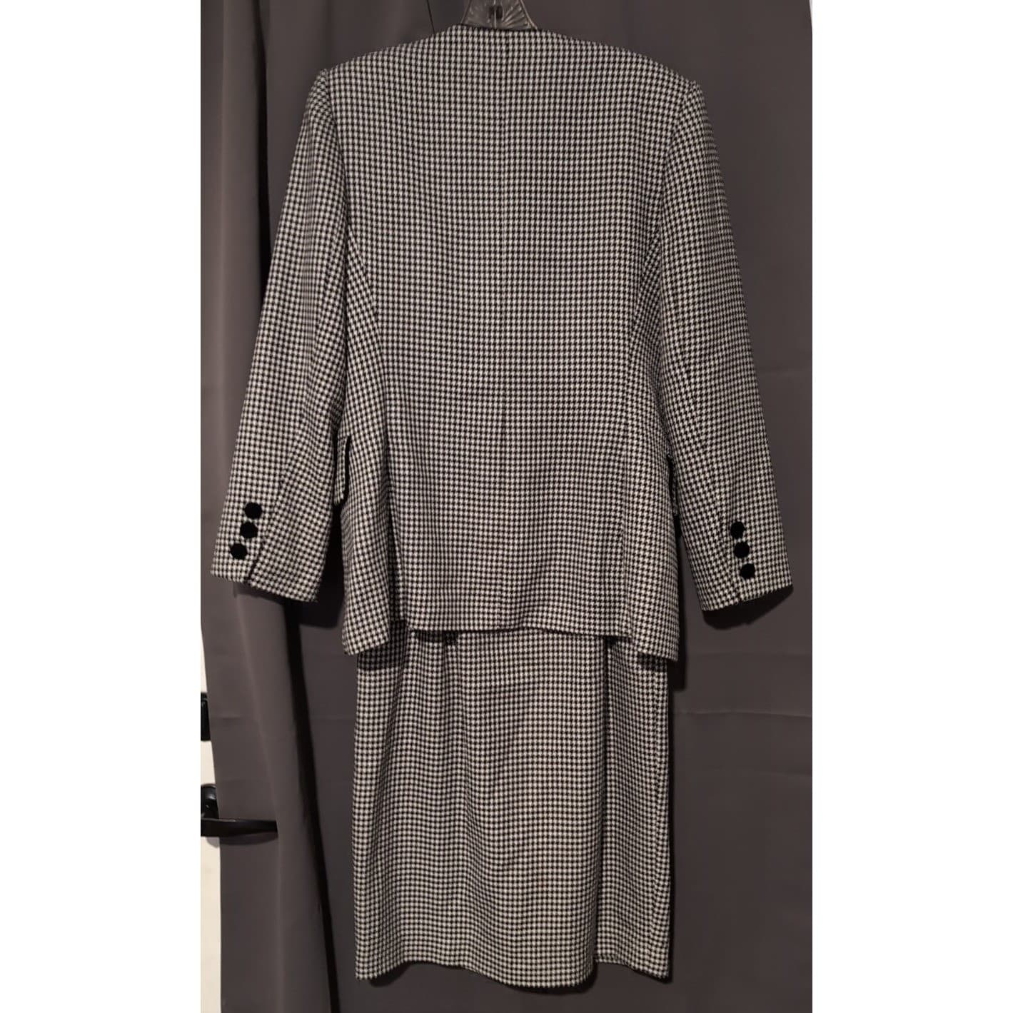 Emily Vintage Houndstooth Skirt Suit Set, Women's Size 6 Black White Velvet Trim - Thumbnail 5