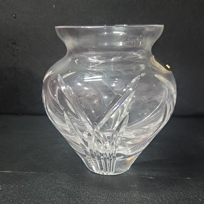 Atlantis Full Lead Crystal Vase, Vintage Handblown Clear Glass, Mantel Decor - Thumbnail 6