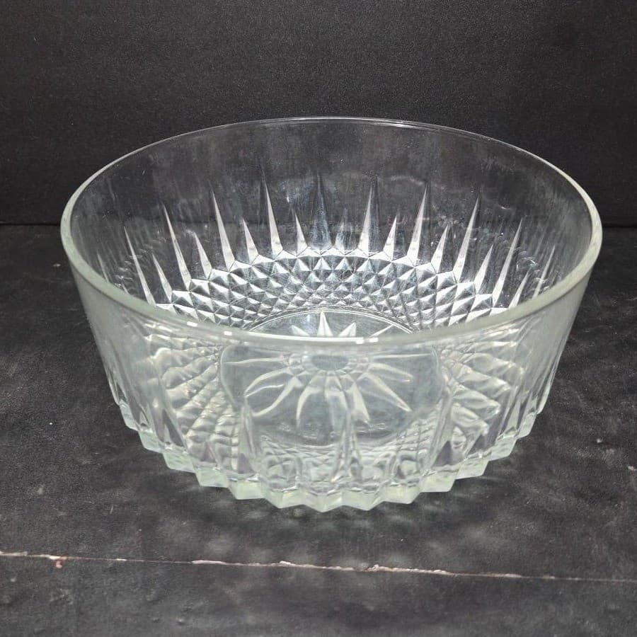 Arcoroc France Crystal Clear Salad Bowl, Vintage Starburst Design, Dinnerware - Thumbnail 2