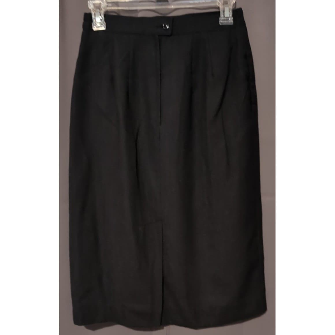 John Meyer of Norwich Black Beaded Skirt Suit, Woman's Size 6 Floral Embroidery - Thumbnail 9