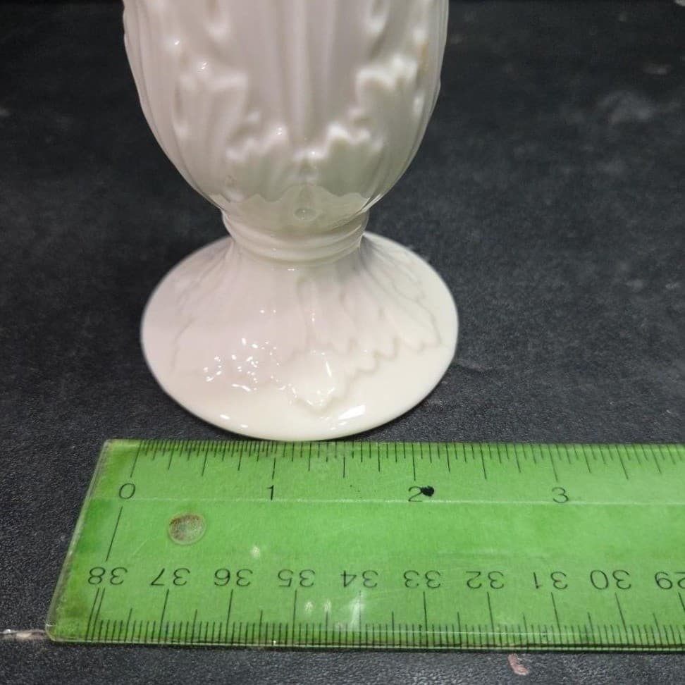 Lenox Florentine Ivory White Bud Vase, Vintage Raised Leaf Pattern, Centerpiece - Thumbnail 10