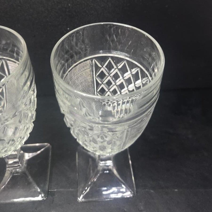 Saben Glass Contessa Water Goblets, Set Of 2, Vintage Square Footed Stemware - Thumbnail 6