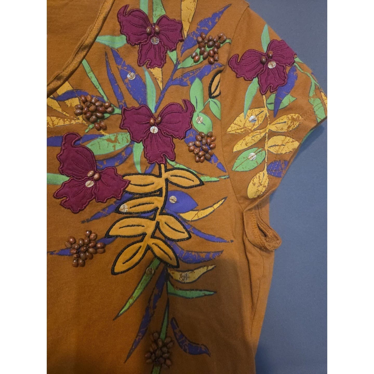 Westbound Ochre Brown V-Neck, Women's Small, Beaded Floral Graphic T-Shirt - Thumbnail 6