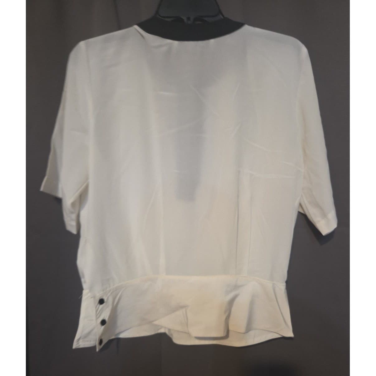 Chaus Cream Black Colorblock Pleated Blouse, Women's Size 10 Top, Short Sleeve - Thumbnail 4