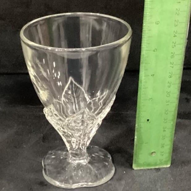 La Rochere France Footed Water Goblets Leaf Square Base Glasses Set of 4 - Thumbnail 2