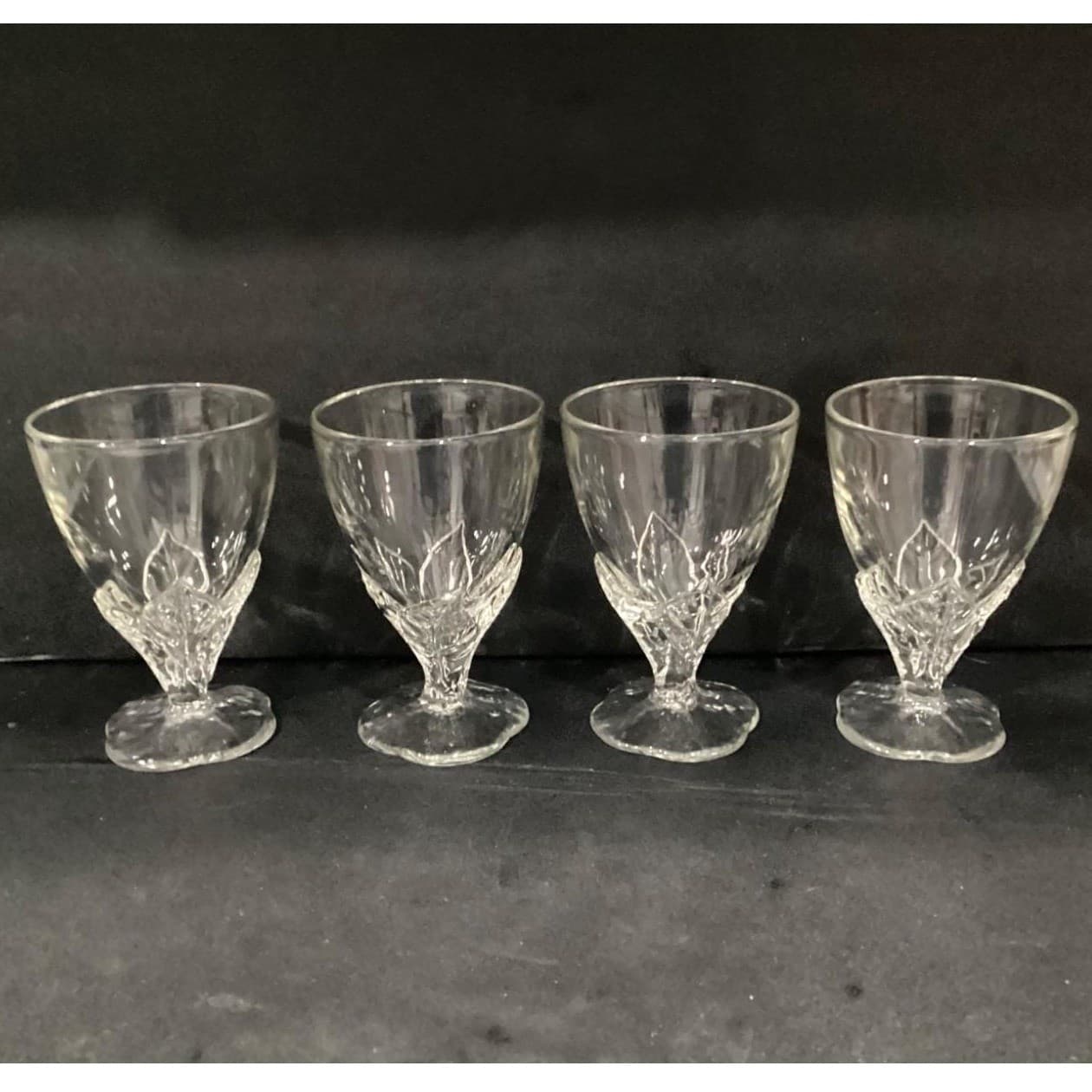 La Rochere France Footed Water Goblets Leaf Square Base Glasses Set of 4 - Thumbnail 11