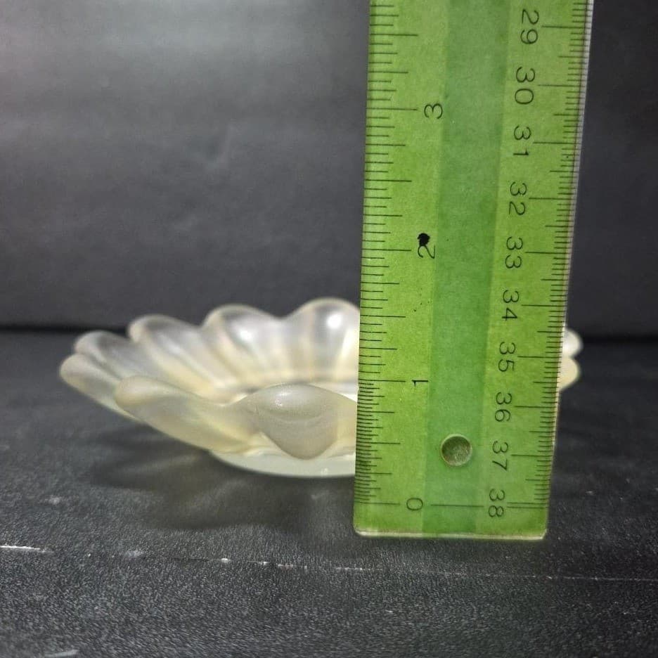 Frosted Clear Petal Design Trinket Dish, Vintage Floral Plate, Made In USA Tray - Thumbnail 6