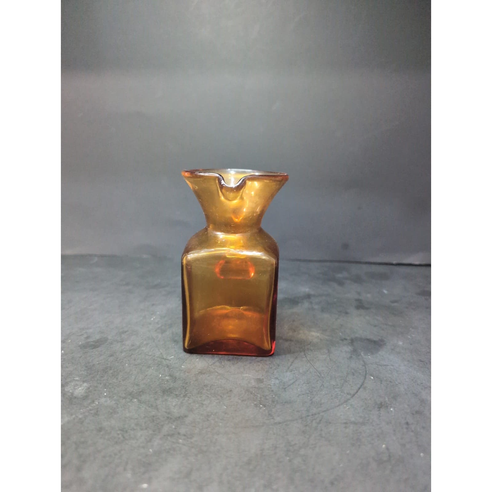 Pilgrim Handblown Glass Pitcher Amber, Vintage Amber Glassware, Table Decor - Thumbnail 2