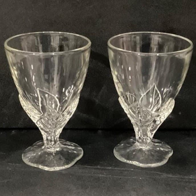 La Rochere France Footed Water Goblets, Leaf Square Base Glasses Set of 2 - Thumbnail 8