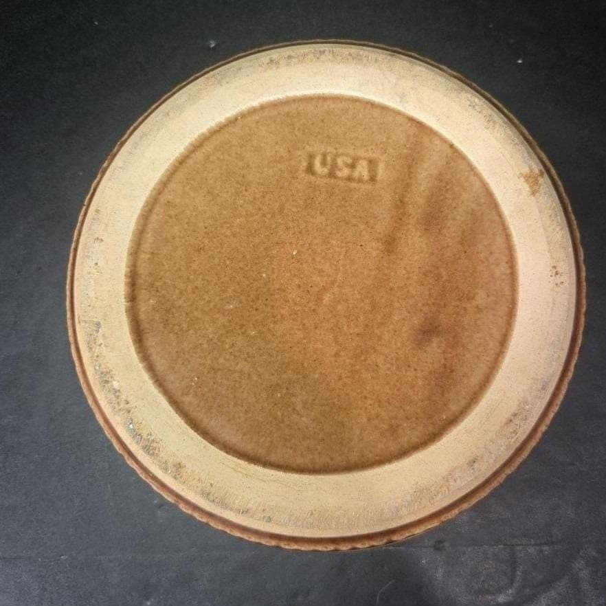 USA Stoneware Lidded Bean Pot, Brown Tan Ribbed Crock, Vtg Rustic Kitchenware - Thumbnail 4