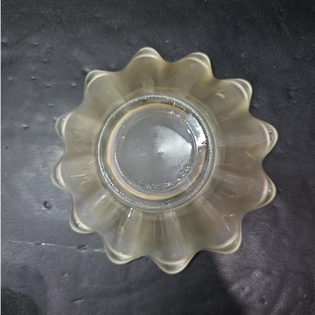 Frosted Clear Petal Design Trinket Dish, Vintage Floral Plate, Made In USA Tray - Thumbnail 4