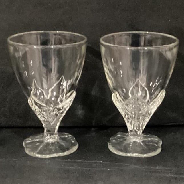 La Rochere France Footed Water Goblets, Leaf Square Base Glasses Set of 2 - Thumbnail 6