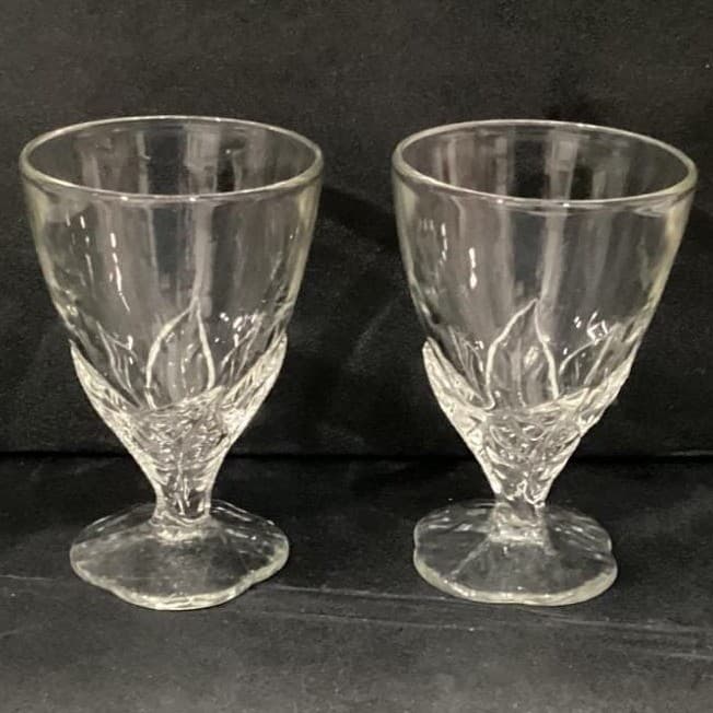 La Rochere France Footed Water Goblets, Leaf Square Base Glasses Set of 2 - Thumbnail 10