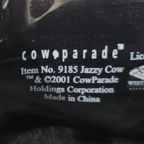 Cow Parade Jazzy Cow Figurine, Westland Giftware, Collectible #9185, Flaw - Thumbnail 9