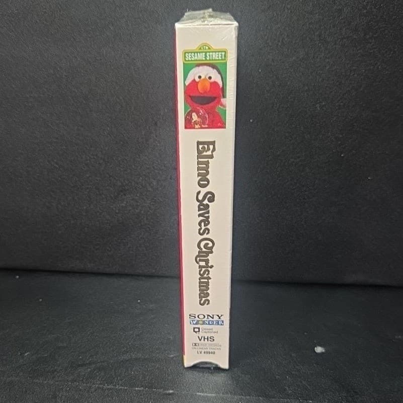 Sesame Street Elmo Saves Christmas VHS, Sony Wonder Factory Sealed LV 49940 New - Thumbnail 5