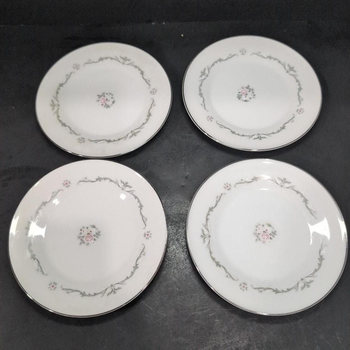 Signature Collection Petite Bouquet Bread Plates, Set Of 4, Floral Tableware - Thumbnail 2