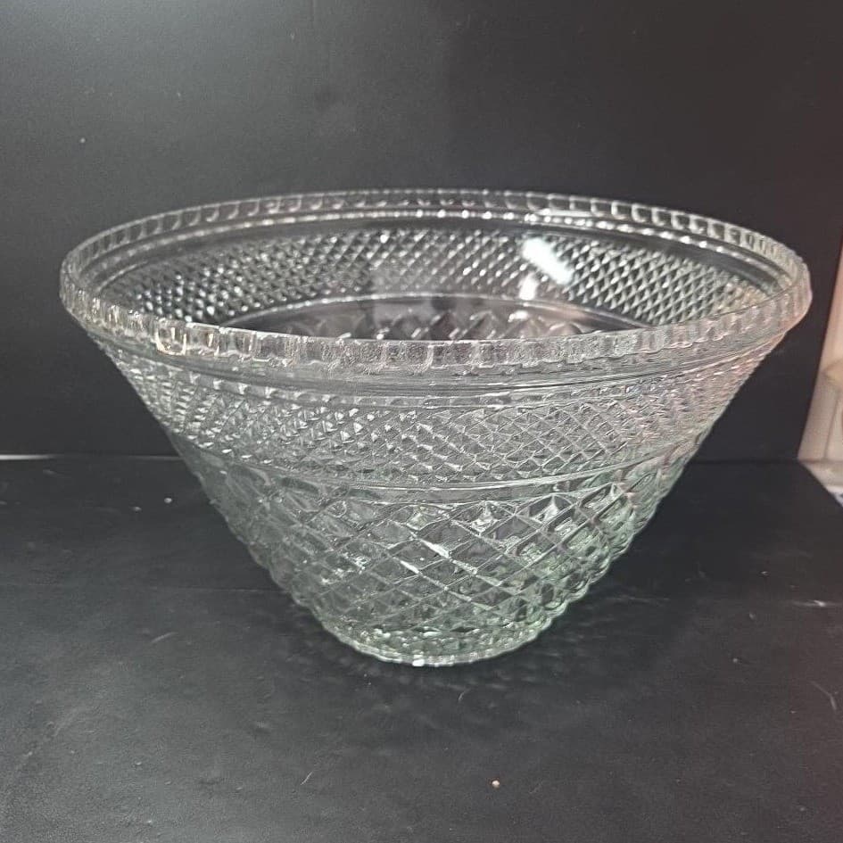 Anchor Hocking Arlington Punch Bowl, 18 Cups Included, Vintage Clear Glassware - Thumbnail 6
