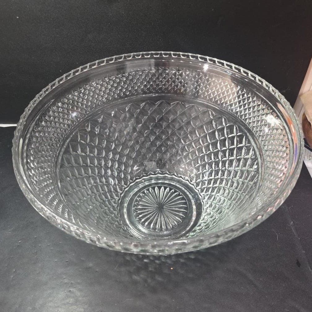 Anchor Hocking Arlington Punch Bowl, 18 Cups Included, Vintage Clear Glassware - Thumbnail 10