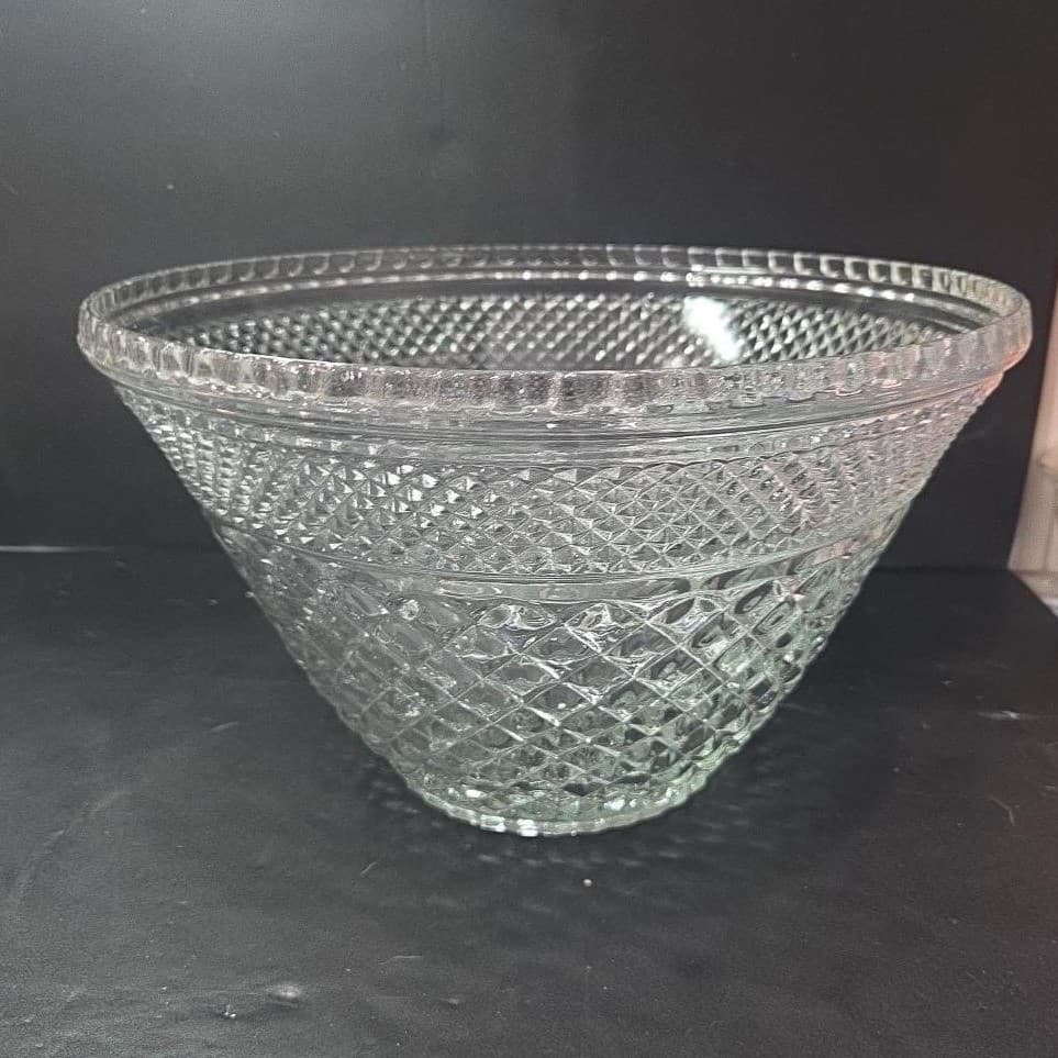 Anchor Hocking Arlington Punch Bowl, 18 Cups Included, Vintage Clear Glassware - Thumbnail 9