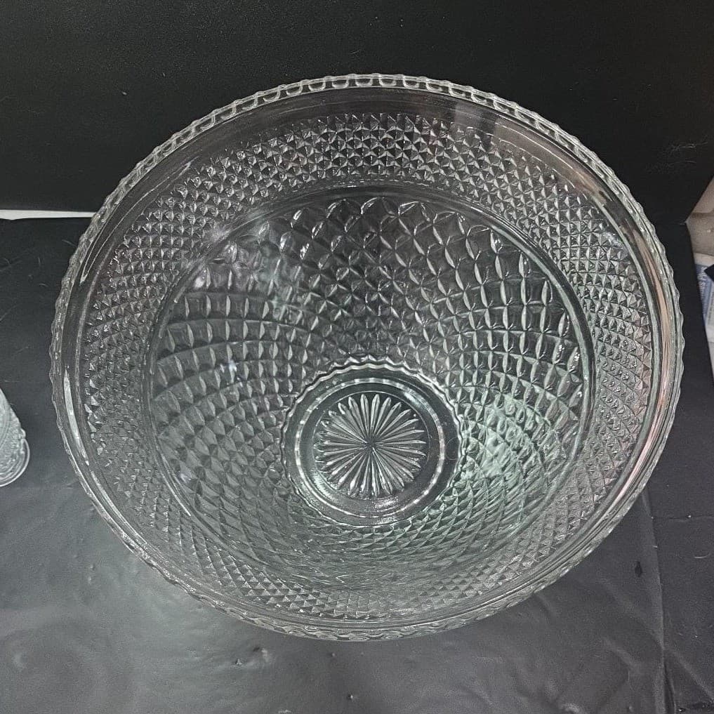 Anchor Hocking Arlington Punch Bowl, 18 Cups Included, Vintage Clear Glassware - Thumbnail 11