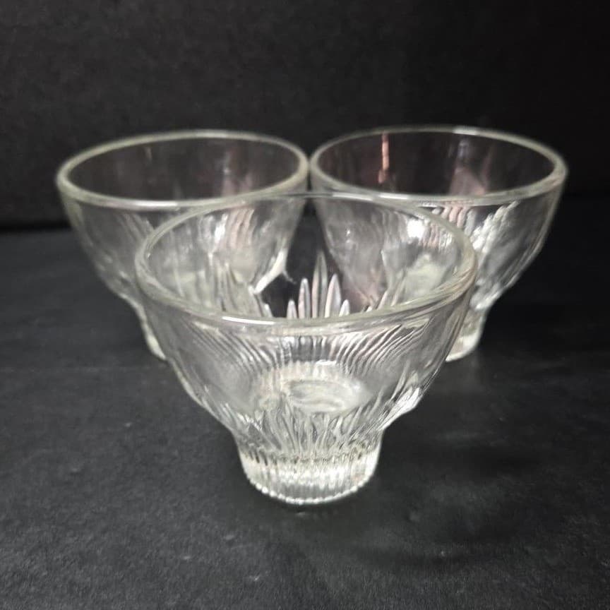 Indiana Glass Footed Cocktail Glasses, Set of 3, Vintage Ribbed Design Tumblers - Thumbnail 6