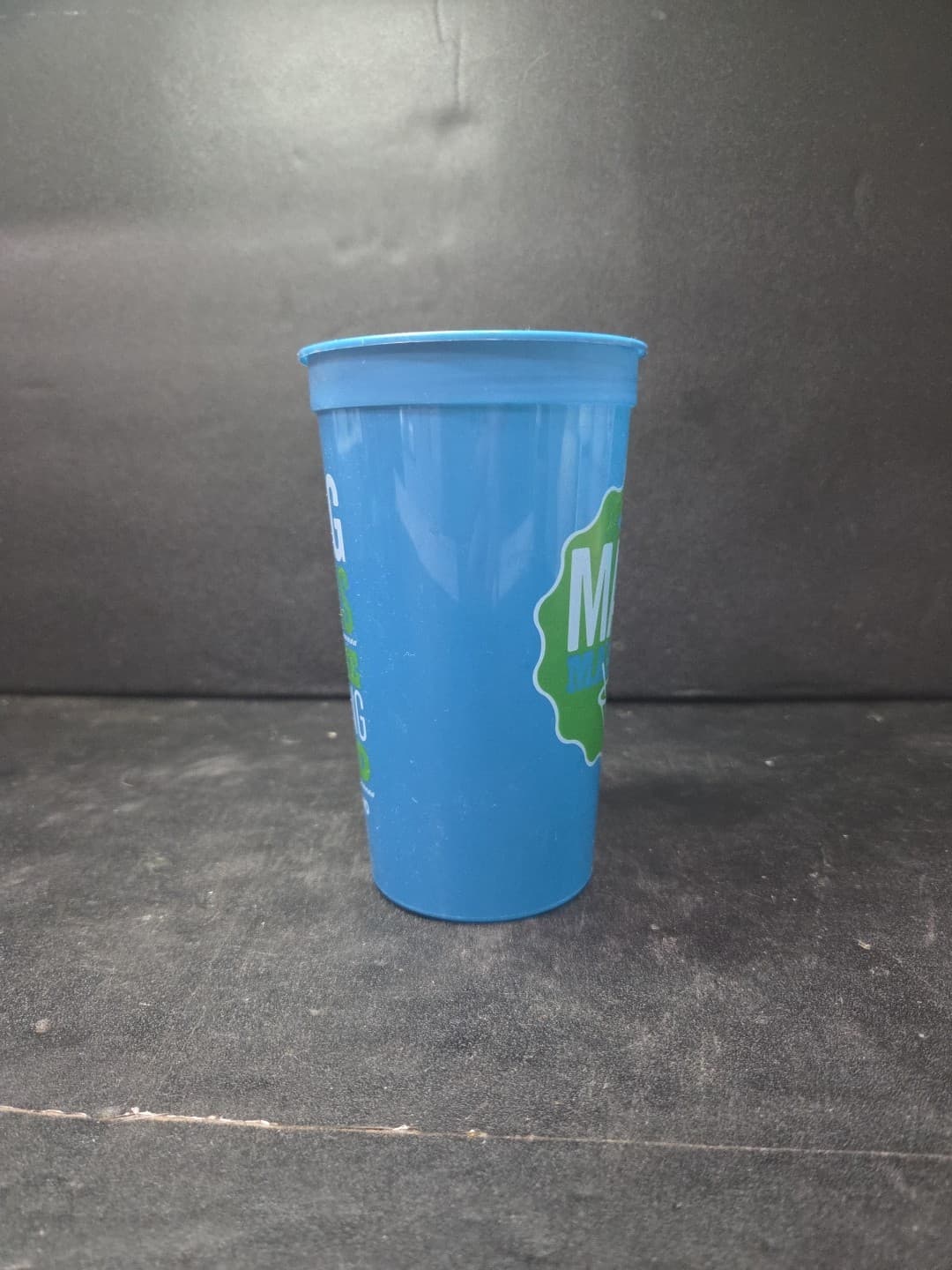 Chili’s Bar Restaurant Margarita Cocktail Cup “Marg Madness” 16oz Blue Green - Thumbnail 2