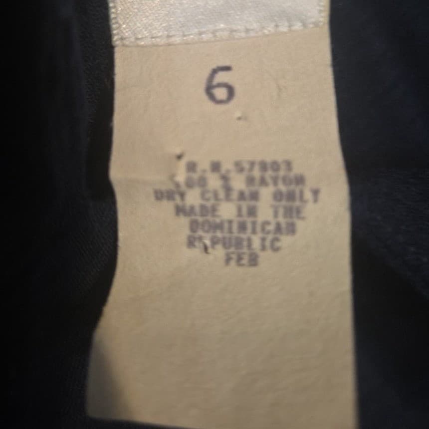 Norton McNaughton Navy Blue Short Sleeve Blouse, Woman's Size 6, Keyhole Back - Thumbnail 6