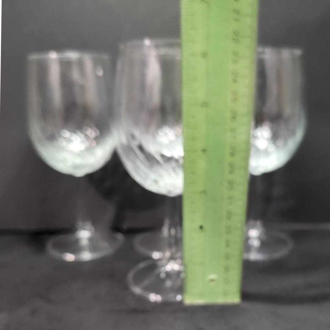 Royal Leerdam Radiance Pattern Wine Glasses, Set of 4, Replacement Stemware - Thumbnail 9