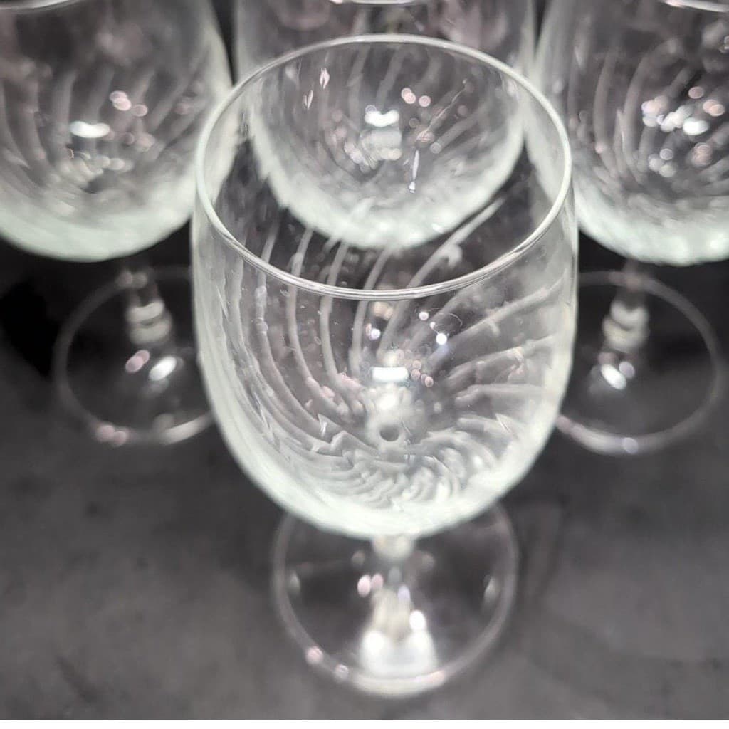 Royal Leerdam Radiance Pattern Wine Glasses, Set of 4, Replacement Stemware - Thumbnail 6