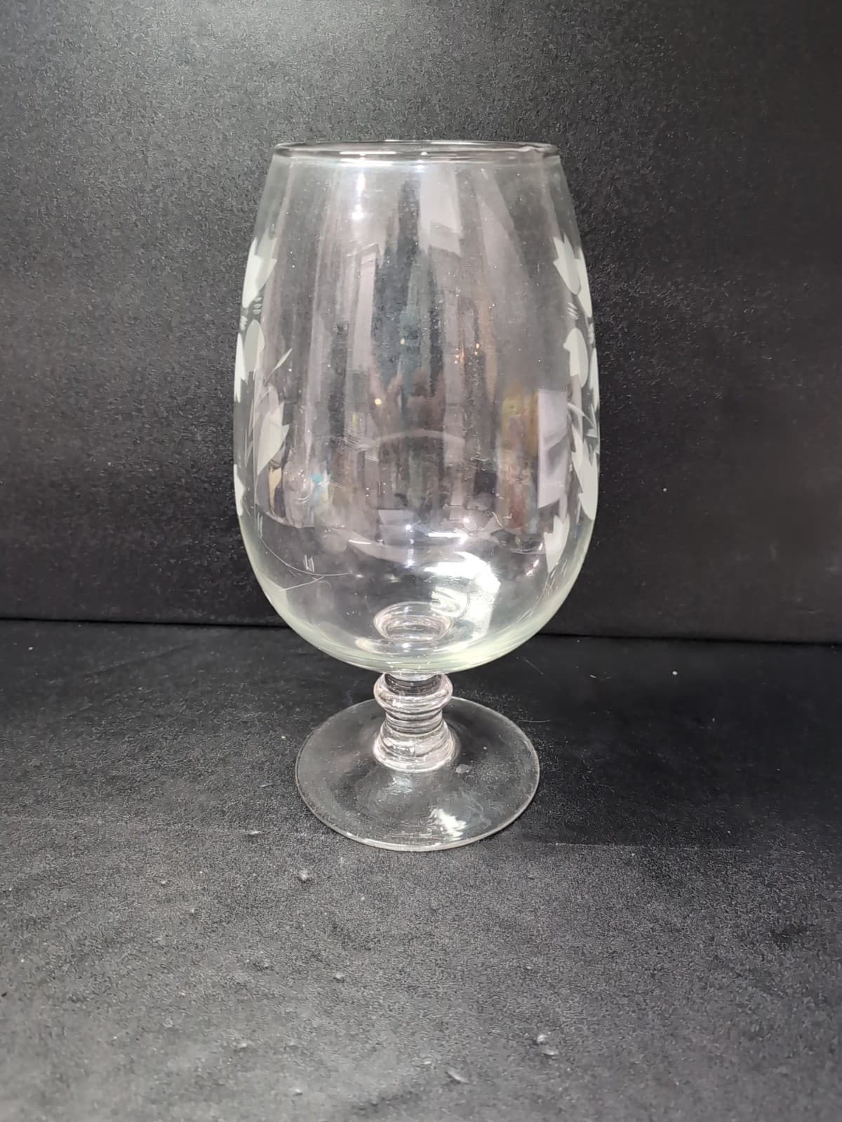 Chintz Flower Etched Clear Glass Vase, 11" Footed Vase, Vintage Decor, Glassware - Thumbnail 4