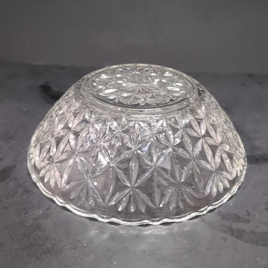 Pressed Glass Petal Design Clear Serving Bowl, Replacement Vintage Glassware - Thumbnail 8