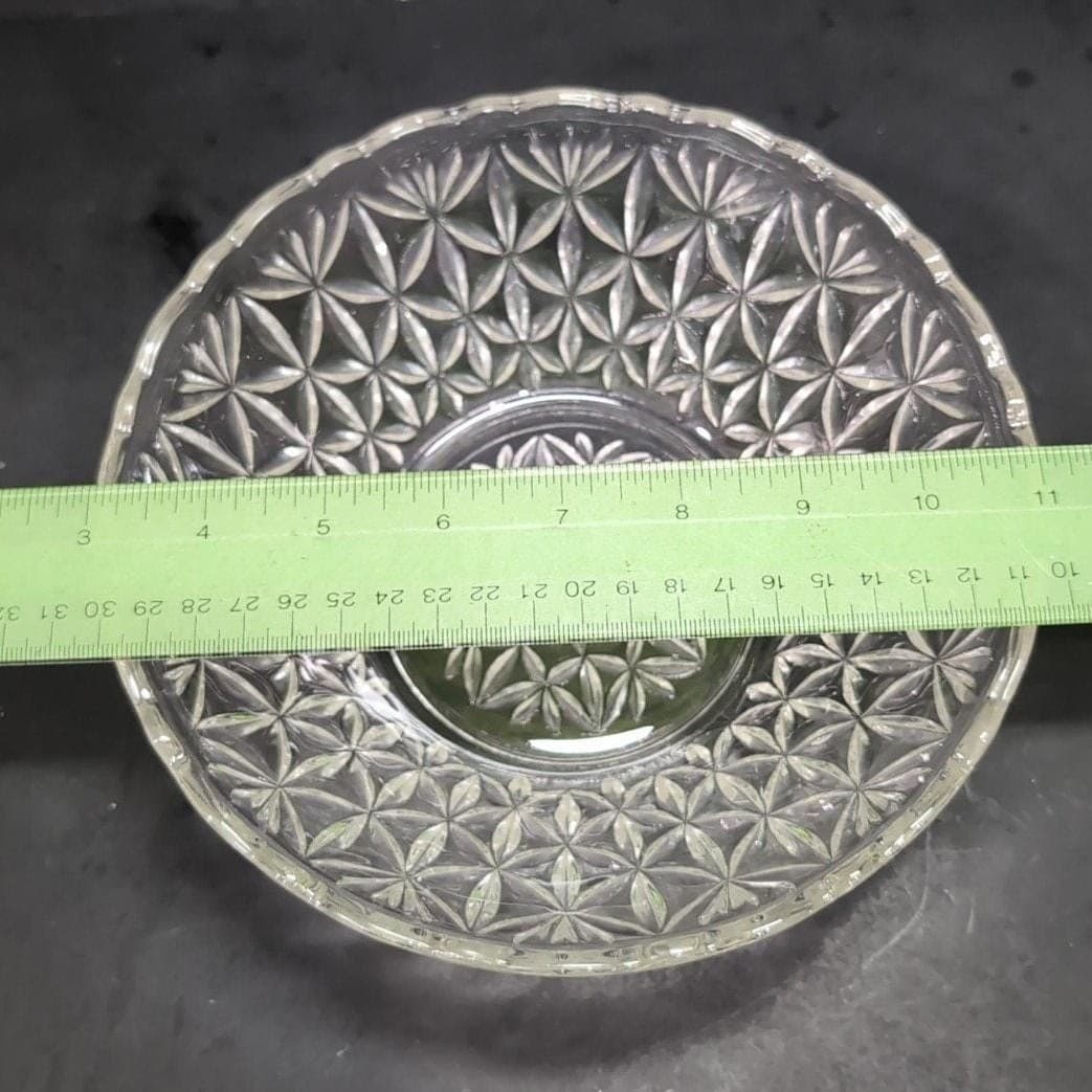 Pressed Glass Petal Design Clear Serving Bowl, Replacement Vintage Glassware - Thumbnail 7