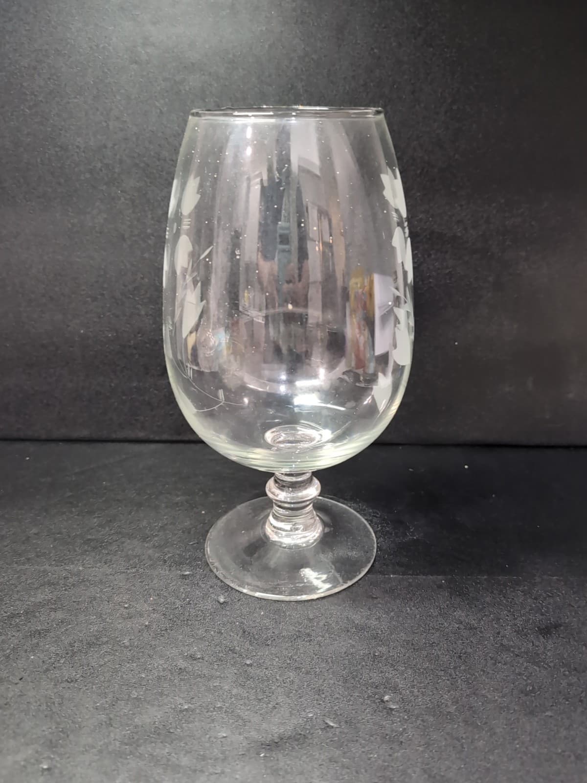 Chintz Flower Etched Clear Glass Vase, 11" Footed Vase, Vintage Decor, Glassware - Thumbnail 2